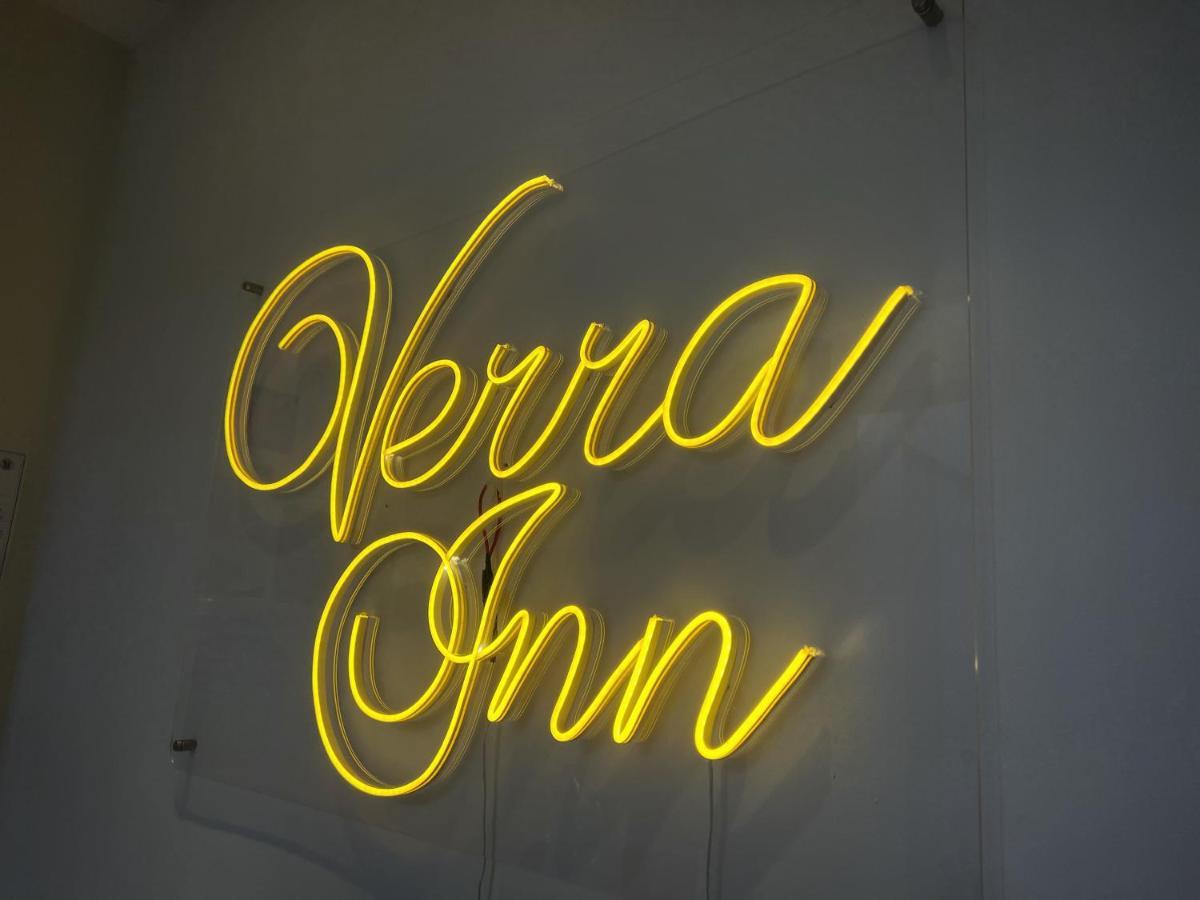 Verra Inn Tagaytay City Exteriör bild